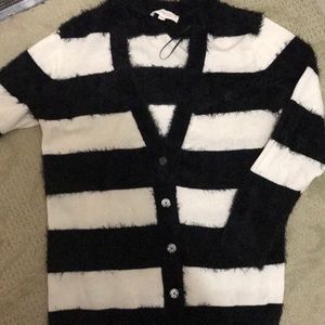 Cardigan black and white sweater